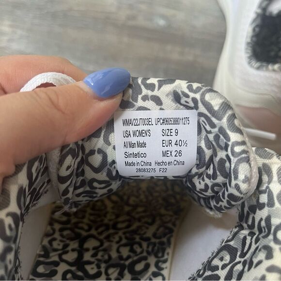 Avia Women's Deluxe Athletic Sneaker, White/Leopard - Picture 12 of 13